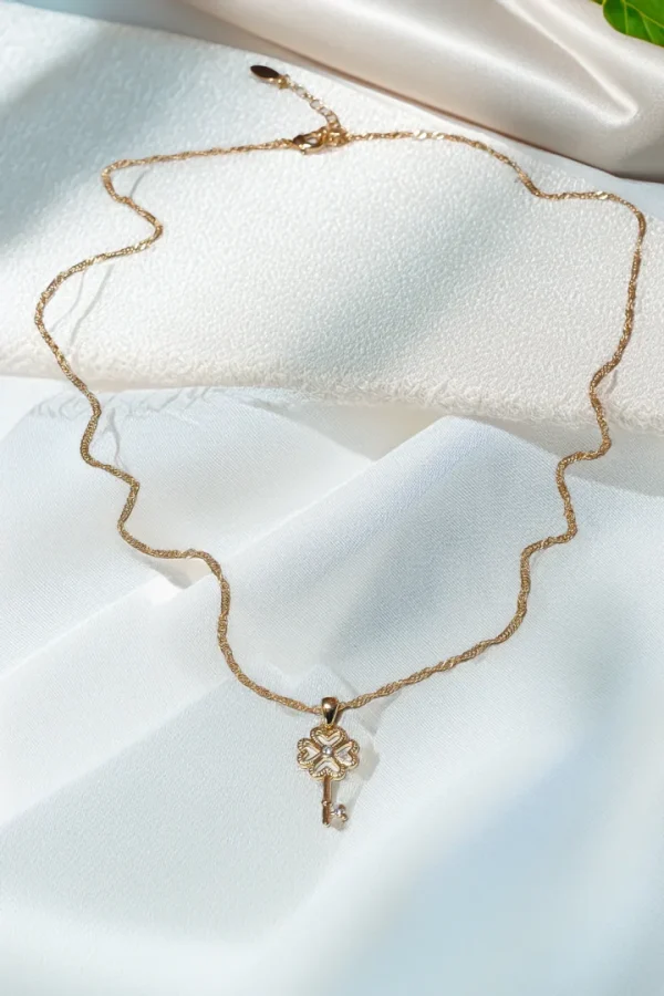 MANIFISTATION KEY NECKLACE - Gold