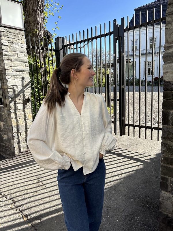 YASKAYA LS SHIRT- Pristine