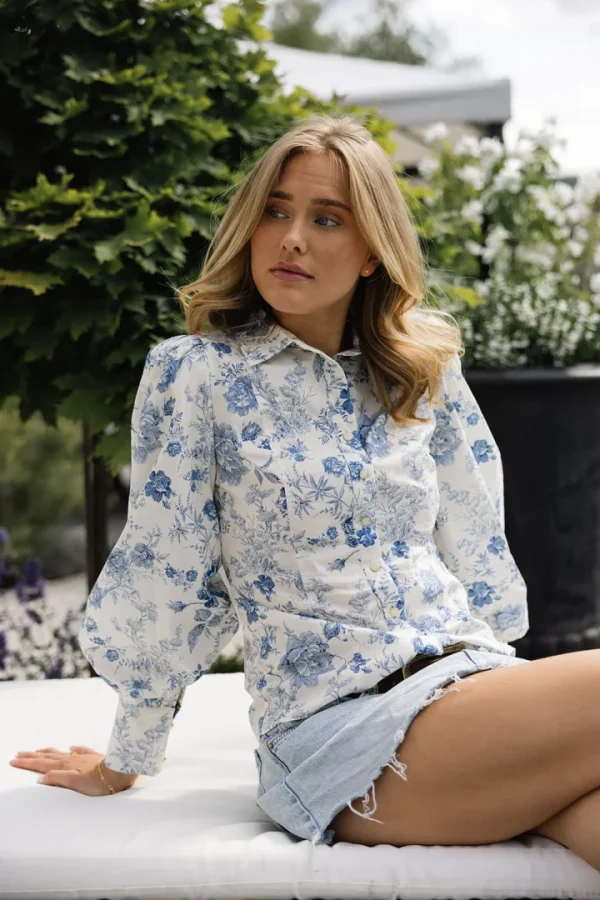 BELLA BLOUSE - White/blue